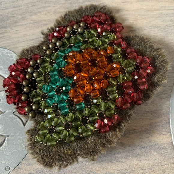 Maria Calderara beaded brooch - Picture 2 of 3